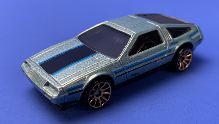 Машинка Базова Hot Wheels DMC Delorean The `80S 1:64 HKG84 Silver - Retromagaz, image 2