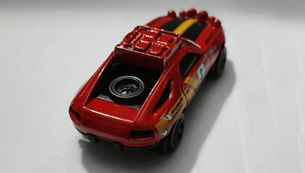 Машинка Базова Hot Wheels Porsche 928S Safari Treasure Hunts Dirt 1:64 HTF29 Red - Retromagaz, image 2