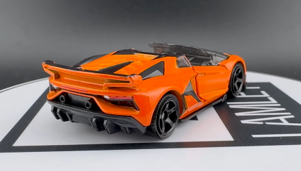 Тематическая Машинка Matchbox 2019 Lamborghini Aventador SVJ Roadster Moving Parts 1:64 FWD28/HLG03 Orange - Retromagaz, image 3