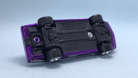 Машинка Базова Hot Wheels '69 Shelby GT-500 Super Treasure Hunt STH Muscle Mania 1:64 HKL22 Purple - Retromagaz, image 4