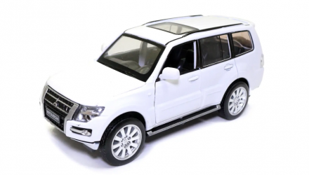 Машинка Автопром Mitsubishi Pajero 4WD Turbo 1:43 White - Retromagaz, image 1