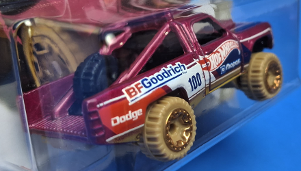 Машинка Базовая Hot Wheels '87 Dodge D100 Baja Blazers 1:64 HKG73 Pink - Retromagaz, image 4