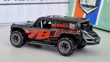 Машинка Базовая Hot Wheels Ford Bronco R Hot Trucks 1:64 HKJ04 Black - Retromagaz, image 3