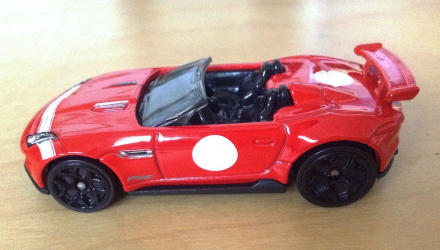 Машинка Базовая Hot Wheels '15 Jaguar F-Type Project 7 Showroom 1:64 DHR26 Red - Retromagaz, image 4