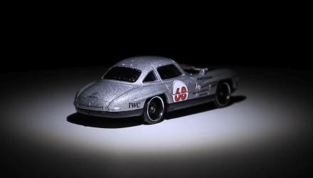 Машинка Базова Hot Wheels IWC Schaffhausen Mercedes-Benz 300 SL Speed Graphics 1:64 GRY47 Silver - Retromagaz, image 5