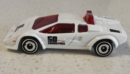 Машинка Базова Hot Wheels Lamborghini Countach Pace Car Exotics 1:64 FJY15 White - Retromagaz, image 4