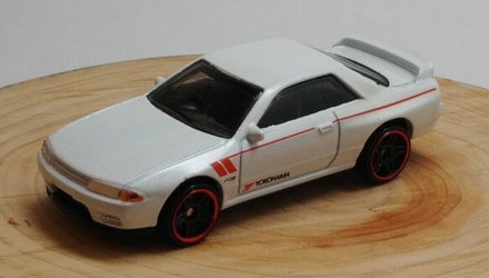 Машинка Базовая Hot Wheels Skyline GT-R (BNR32) Yokohama Nissan 1:64 FYF04 White - Retromagaz, image 2