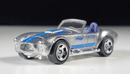 Машинка Базовая Hot Wheels Shelby Cobra 427 S/C Zamac Rolling Metal 1:64 HTB53 Silver - Retromagaz, image 1