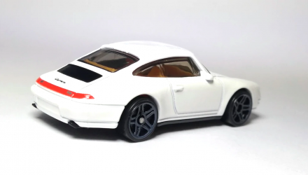 Машинка Базова Hot Wheels '96 Porsche Carrera Nightburnerz 1:64 FYB71 White - Retromagaz, image 2