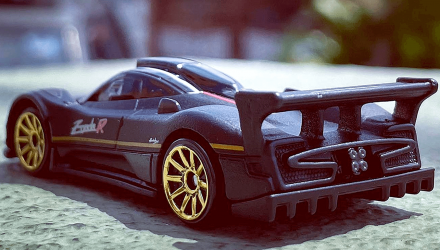 Машинка Базова Hot Wheels Pagani Zonda R Exotics 1:64 HCT02 Black - Retromagaz, image 3