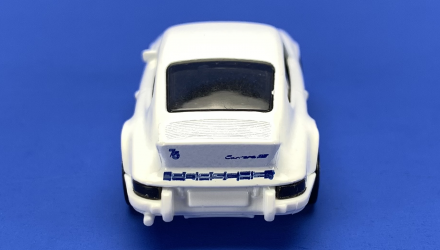 Машинка Базовая Hot Wheels '75 Porsche 911 Carrera RS 2.7 Retro Racers 1:64 HKG42 White - Retromagaz, image 6