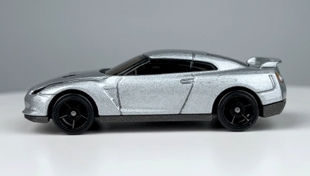 Тематическая Машинка Hot Wheels 2009 Nissan GT-R Fast & Furious 1:64 HNR88/HNT16 Metallic Silver - Retromagaz, image 4