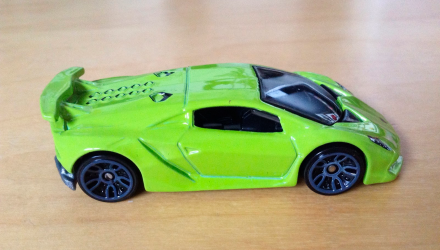 Машинка Базовая Hot Wheels Lamborghini Sesto Elemento Workshop 1:64 CFH88 Green - Retromagaz, image 5