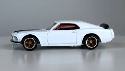 Машинка Premium Hot Wheels 1969 Ford Mustang Boss 302 Fast & Furious 1:64 HYP71 White - Retromagaz, image 4