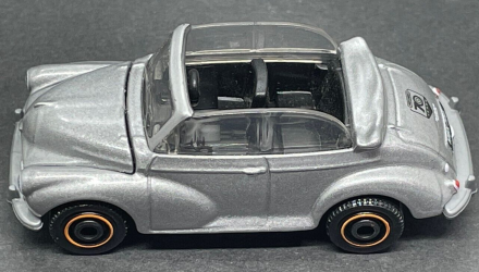 Тематична Машинка Matchbox Morris Minor 70th Special Edition Moving Parts 1:64 FWD28/HLG35 Silver - Retromagaz, image 5