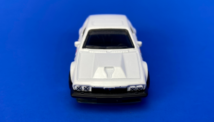 Машинка Базовая Hot Wheels Alfa Romeo GTV6 3.0 Retro Racers 1:64 HKJ83 White - Retromagaz, image 5