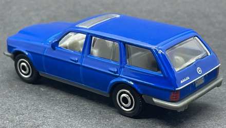 Тематическая Машинка Matchbox Mercedes-Benz W123 Germany 1:64 GWL49/HPC60 Blue - Retromagaz, image 3