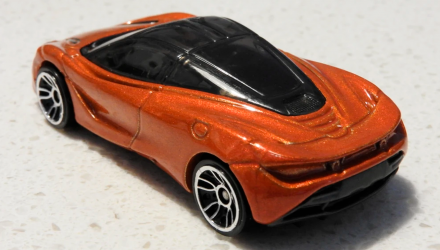 Машинка Базовая Hot Wheels McLaren 720S Factory Fresh 1:64 DTW83 Orange - Retromagaz, image 3