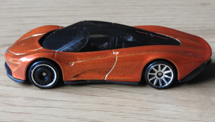 Машинка Базовая Hot Wheels McLaren Speedtail Factory Fresh 1:64 GRY30 Orange - Retromagaz, image 4