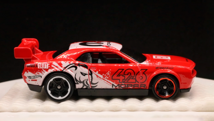 Машинка Базовая Hot Wheels Dodge Challenger Drift Car Drift 1:64 HCX80 Red - Retromagaz, image 5