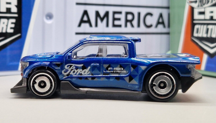 Машинка Базова Hot Wheels Ford F-150 Lightning Custom Hot Trucks 1:64 HKG66 Blue - Retromagaz, image 4