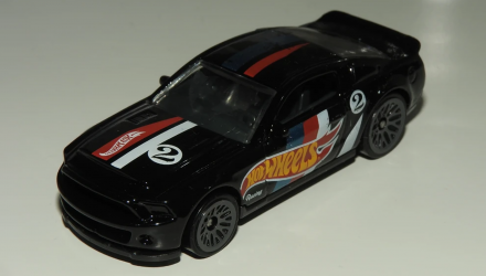 Машинка Базовая Hot Wheels '10 Ford Shelby GT500 Super Snake Race Team 1:64 FYF69 Black - Retromagaz, image 2