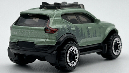 Машинка Базовая Hot Wheels Volvo XC40 Recharge Mud Studs 1:64 HKG55 Green - Retromagaz, image 3