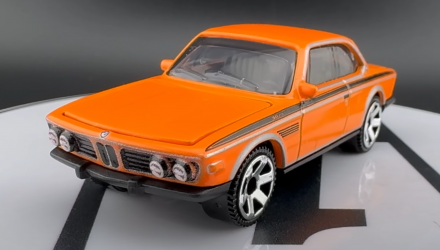 Тематическая Машинка Matchbox 1973 BMW CSL 3.0 Moving Parts 1:64 FWD28/HVM70 Orange - Retromagaz, image 2