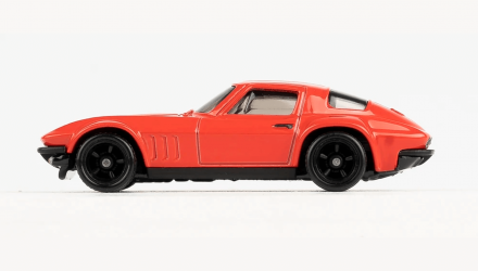 Машинка Premium Hot Wheels '65 Corvette Stingray Coupe Fast & Furious 1:64 GJR78 Red - Retromagaz, image 3