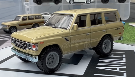 Машинка Premium Hot Wheels Toyota Land Cruiser FJ60 Fast & Furious 1:64 HNW46/HNW53 Tan - Retromagaz, image 2