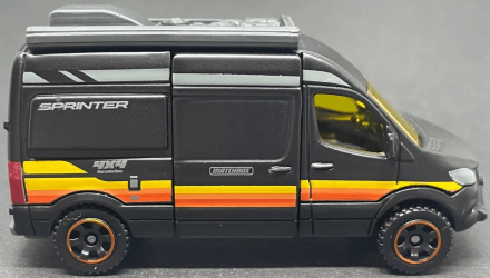 Тематична Машинка Matchbox Mercedes-Benz Sprinter Moving Parts 1:64 FWD28/HVM94 Black - Retromagaz, image 3