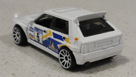 Машинка Базовая Hot Wheels Lancia Delta Integrale Baja Blazers 1:64 GRX51 White - Retromagaz, image 3