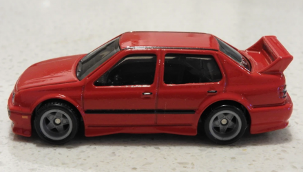 Машинка Premium Hot Wheels Volkswagen Jetta MK3 Modern Classics 1:64 GJP98 Red - Retromagaz, image 4