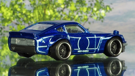 Машинка Базовая Hot Wheels Custom Datsun 240Z Nightburnerz 1:64 FJX64 Blue - Retromagaz, image 3