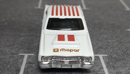 Машинка Базовая Hot Wheels '68 Dodge Dart Gassers 1:64 HTC57 White - Retromagaz, image 4