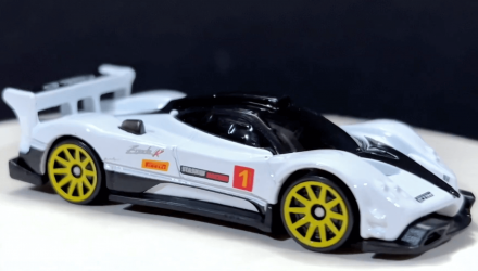 Машинка Базовая Hot Wheels Pagani Zonda R Turbo 1:64 HKJ36 White - Retromagaz, image 2