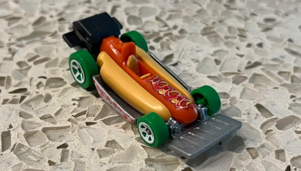 Машинка Базовая Hot Wheels Street Wiener Netflix Let`s Racers 1:64 HTC07 Yellow - Retromagaz, image 1