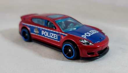 Машинка Базовая Hot Wheels Porsche Panamera Polizei Rescue 1:64 FYC86 Red - Retromagaz, image 2