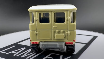 Тематична Машинка Matchbox Toyota Land Cruiser FJ40 Moving Parts 1:64 FWD28/HVN18 Tan - Retromagaz, image 6