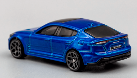 Машинка Базовая Hot Wheels 2019 KIA Stinger GT Factory Fresh 1:64 GHB37 Blue - Retromagaz, image 3