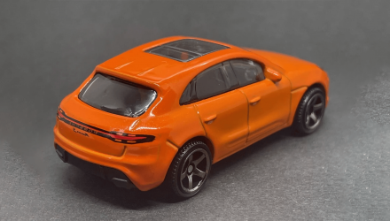 Машинка Велике Місто Matchbox Porsche Macan Roadtrip 1:64 HKX28/HVN65 Orange - Retromagaz, image 2