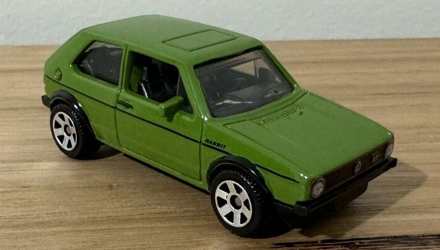 Машинка Велике Місто Matchbox 1976 Volkswagen Golf GTI MK1 Metro 1:64 HLC96 Green - Retromagaz, image 2