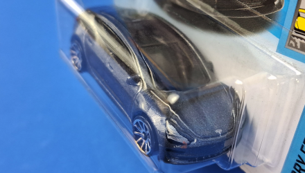 Машинка Базовая Hot Wheels Tesla Model 3 Factory Fresh 1:64 GHC05 Metallic Silver - Retromagaz, image 3