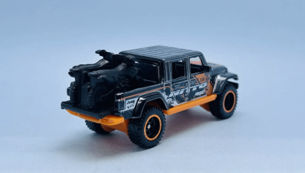 Машинка Базовая Hot Wheels '20 Jeep Gladiator Super Treasure Hunt STH Dirt 1:64 JBC40 Black - Retromagaz, image 2