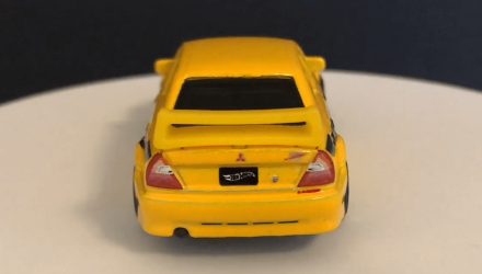 Тематична Машинка Hot Wheels Mitsubishi Lancer Evolution VI '90s Street Scene 1:64 JCB58 Yellow - Retromagaz, image 5