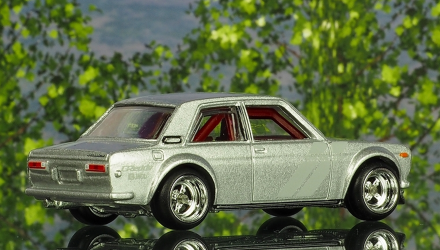 Машинка Premium Hot Wheels Nissan Datsun Bluebird 510 Standart Japan Historics 1:64 FLC09 Silver 1шт - Retromagaz, image 3