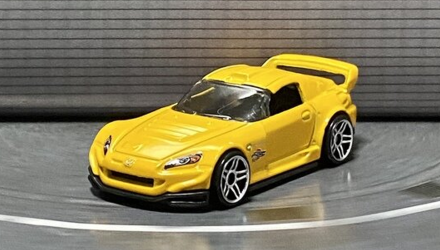 Машинка Базова Hot Wheels Honda S2000 J-Imports 1:64 HCV85 Yellow - Retromagaz, image 2