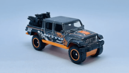 Машинка Базовая Hot Wheels '20 Jeep Gladiator Super Treasure Hunt STH Dirt 1:64 JBC40 Black - Retromagaz, image 1