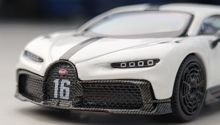 Машинка Premium MINI GT Bugatti Chiron Super Sport 1:64 White - Retromagaz, image 5