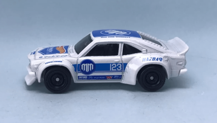 Машинка Базовая Hot Wheels Mazda RX-3 Super Treasure Hunt STH Drift 1:64 GTD00 White - Retromagaz, image 3